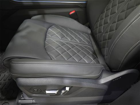 New 2026 Audi SQ8 Prestige image 29
