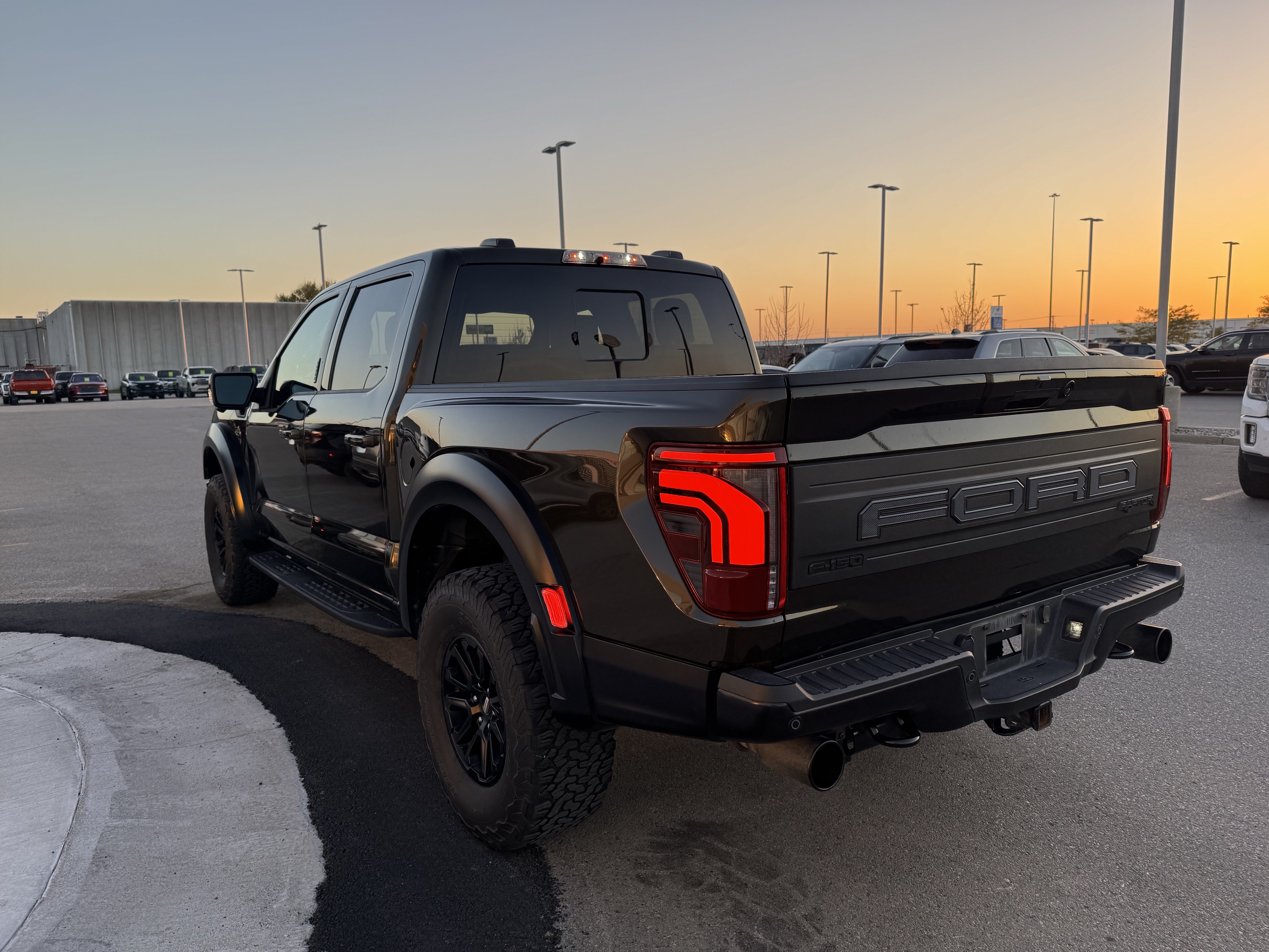 Used 2024 Ford F150 Raptor AWD/4WD image 4