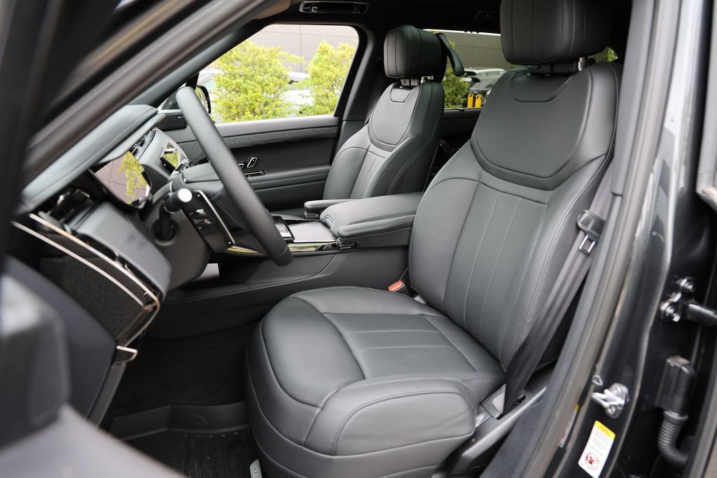 New 2025 Land Rover Range Rover Sport SE AWD/4WD image 10