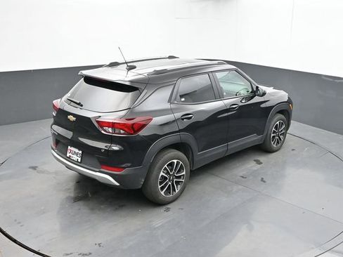Used 2024 Chevrolet TrailBlazer LT w/ LT Cold Weather Package AWD/4WD image 41