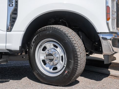 New 2026 Ford F350 XL w/ XL Driver Assist Package RWD image 13