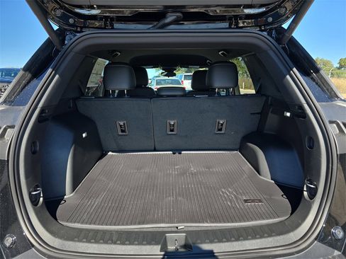 New 2026 Chevrolet Equinox LT w/ Convenience Package II image 12