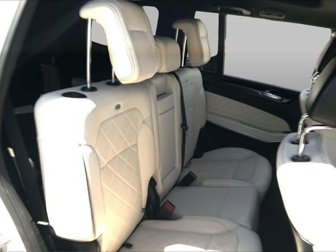 Used 2018 Mercedes-Benz GLS 550 4MATIC image 19