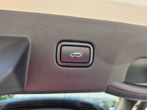 Certified 2026 Kia Sportage EX AWD/4WD image 13