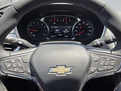 Used 2024 Chevrolet Equinox LT FWD image 21