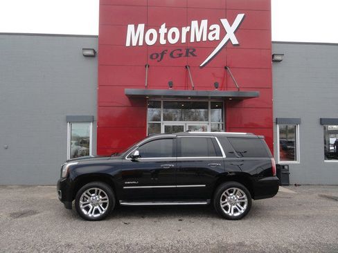 Used 2015 GMC Yukon Denali w/ Open Road Package image 2