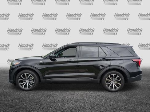 Used 2026 Ford Explorer ST-Line w/ Premium Package RWD image 7