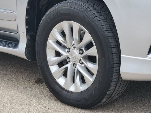 Used 2018 Lexus GX 460 Premium w/ Premium Package AWD/4WD image 28
