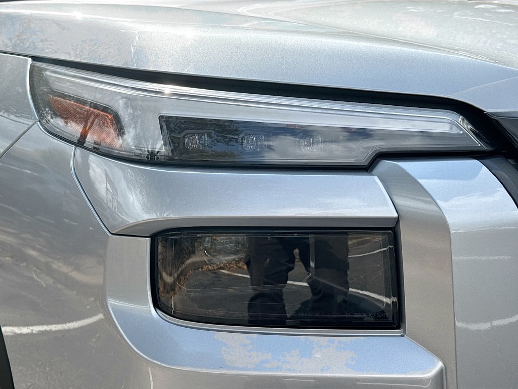 New 2026 Subaru Outback Limited AWD/4WD image 39