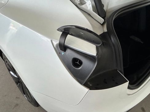 Used 2025 Tesla Model 3 Long Range RWD image 40