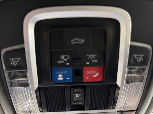 Used 2023 RAM 2500 Laramie image 24