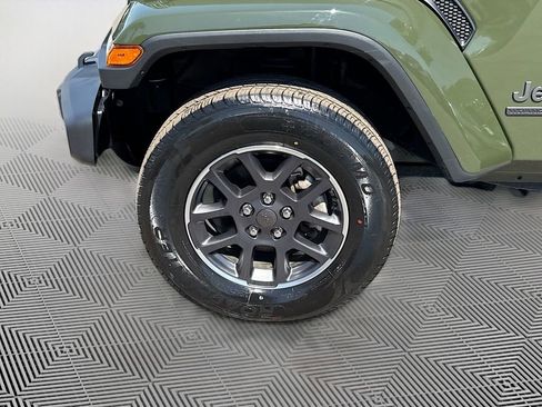 Used 2021 Jeep Wrangler Sport image 32