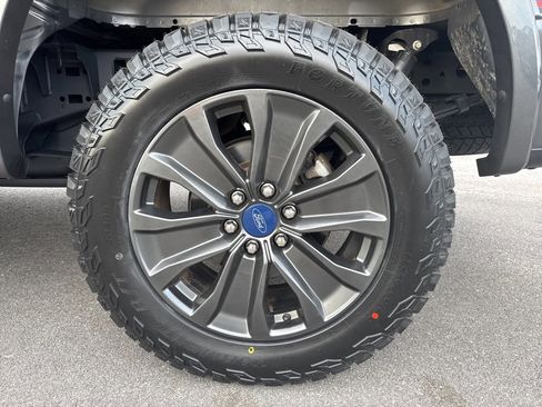 Used 2018 Ford F150 Lariat image 13