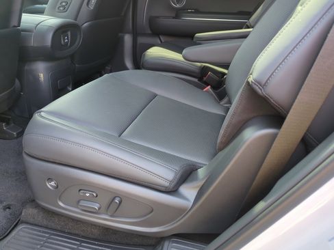 Used 2026 Hyundai Palisade Calligraphy image 18