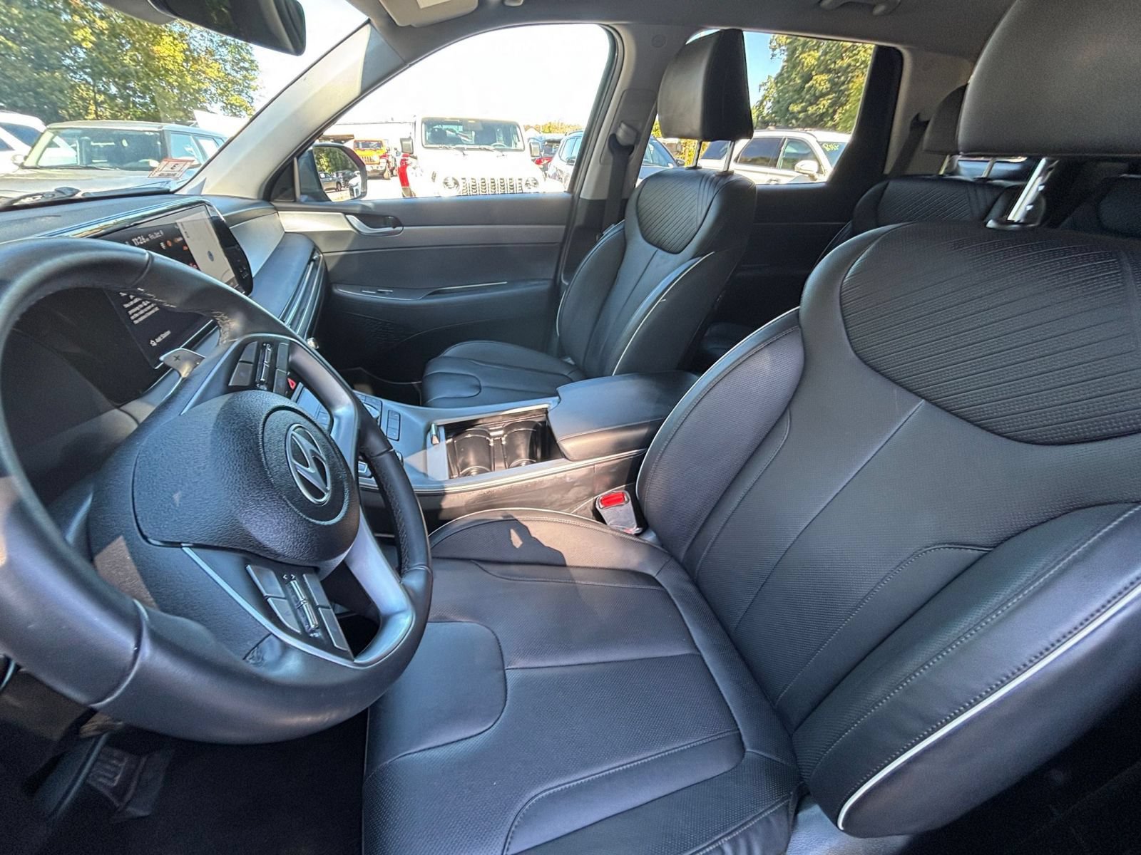 Used 2025 Hyundai Palisade SEL FWD image 29