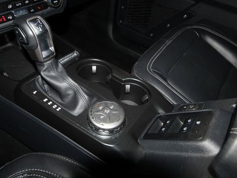 Used 2025 Ford Bronco Outer Banks image 16