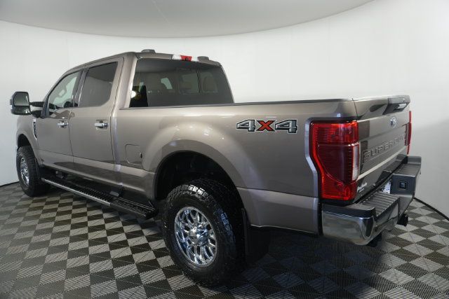 Certified 2022 Ford F350 4x4 Crew Cab Super Duty image 5
