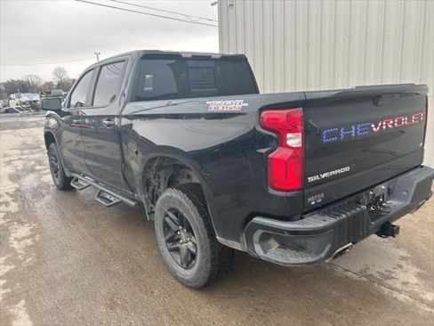 Used 2021 Chevrolet Silverado 1500 LT Trail Boss w/ Convenience Package II image 8