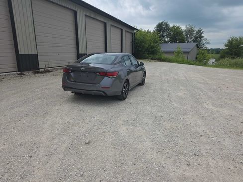 Used 2025 Nissan Sentra SV w/ All-Weather Package FWD image 2