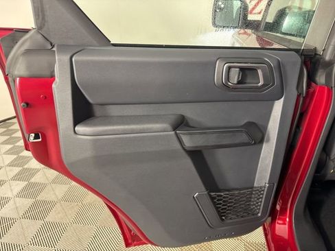 New 2025 Ford Bronco 4-Door image 19