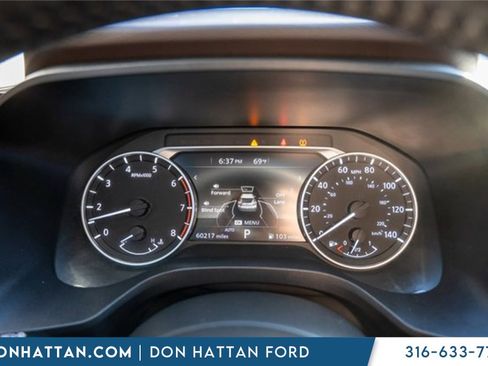 Used 2021 Nissan Rogue SV w/ Premium Package image 7