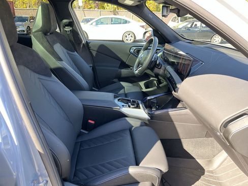 Used 2025 BMW X3 xDrive30i w/ Premium Package image 25