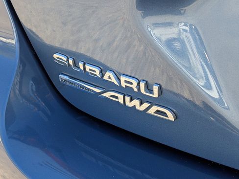 Used 2024 Subaru Crosstrek 2.0i Premium image 16