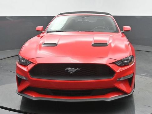 Used 2020 Ford Mustang Premium RWD image 8