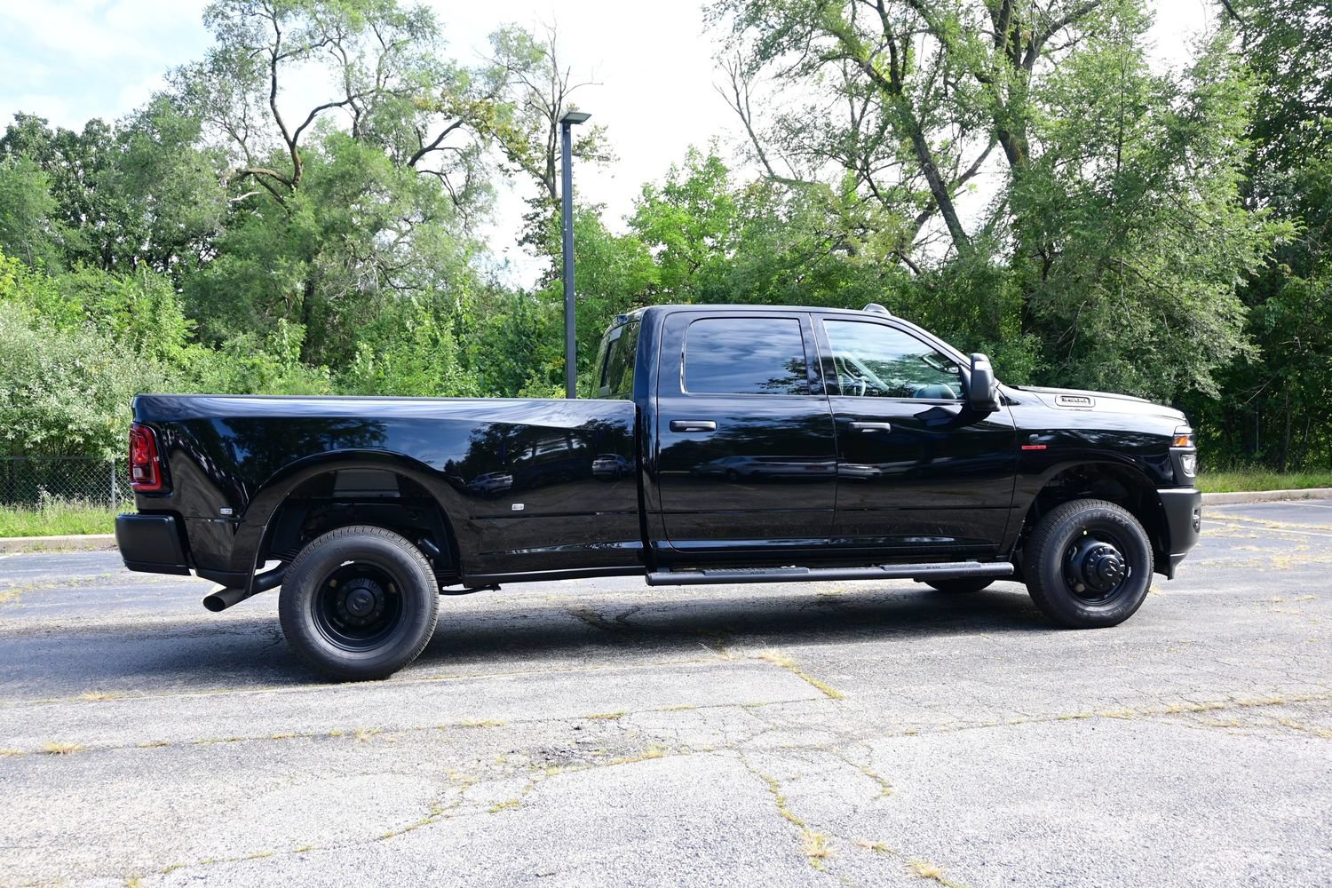 New 2027 RAM 3500 Tradesman AWD/4WD image 21