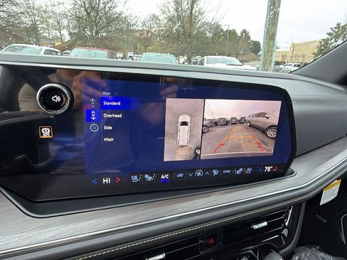 New 2026 Chevrolet Tahoe Premier w/ Sun And Tow Package AWD/4WD image 26