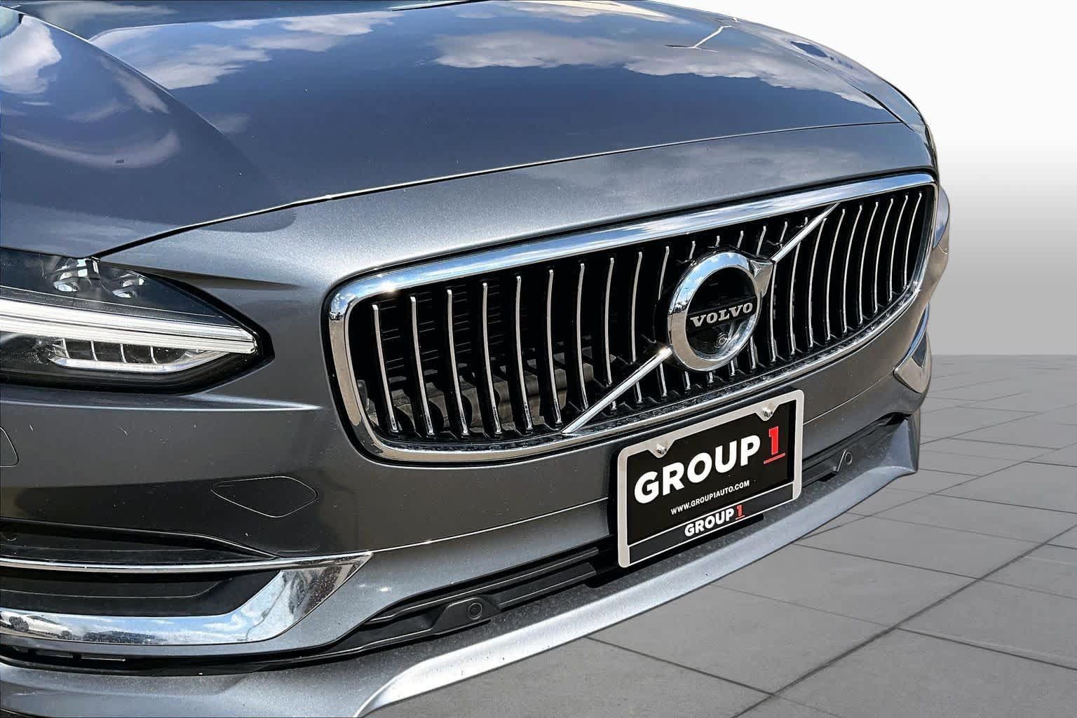 Used 2017 Volvo S90 T6 Inscription w/ Vision Package AWD/4WD image 28