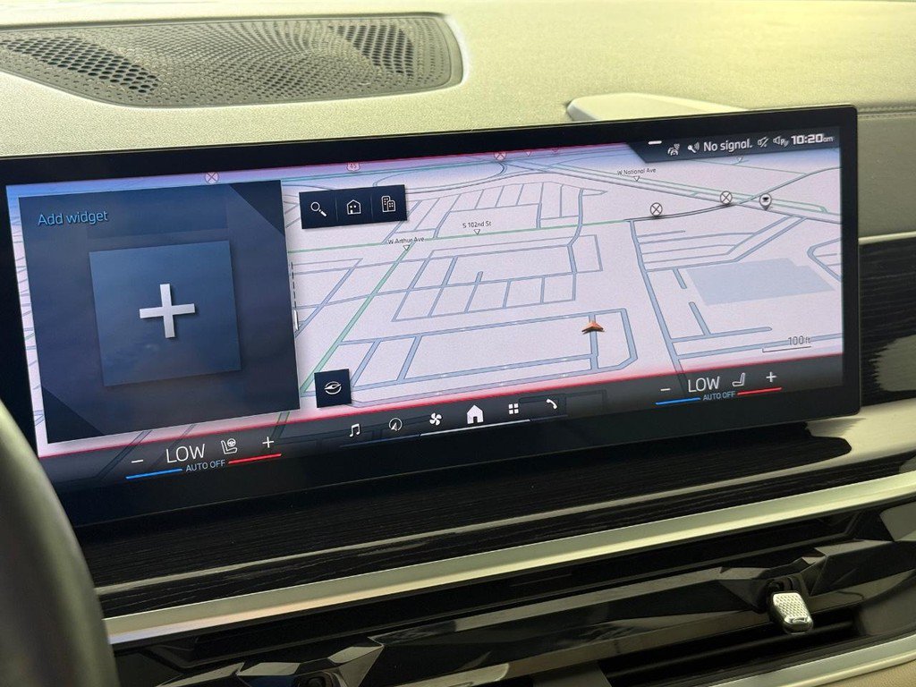 Used 2025 BMW X7 M60i AWD/4WD image 28