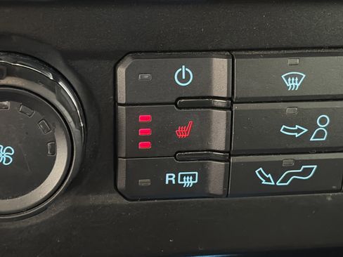 Used 2018 Ford F150 XLT w/ Equipment Group 302A Luxury image 26