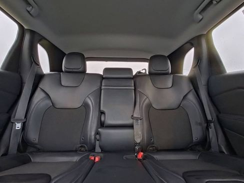 Used 2019 Jeep Cherokee Latitude Plus AWD/4WD image 25