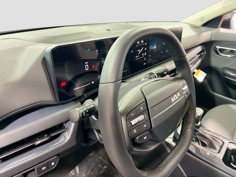 New 2026 Kia K4 EX image 9