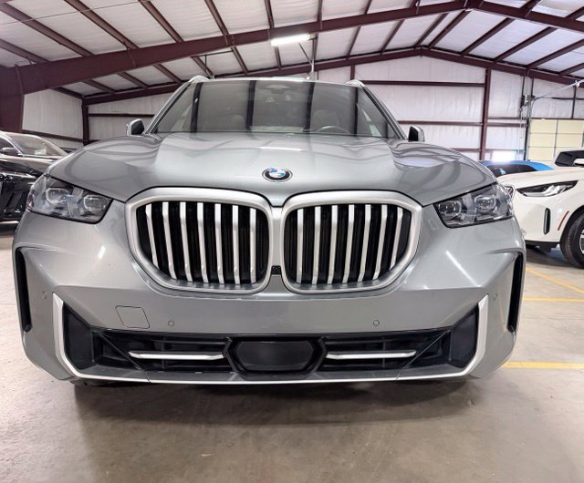 Used 2026 BMW X5 xDrive40i AWD/4WD image 10