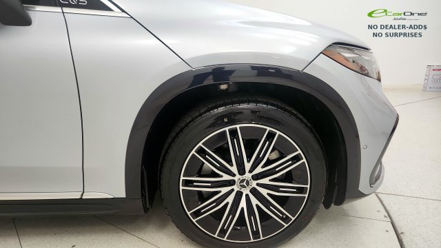 Used 2023 Mercedes-Benz EQS 580 4MATIC SUV image 21
