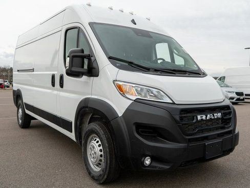 New 2026 RAM ProMaster 2500 w/ Convenience Group image 4