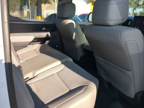 Used 2023 Toyota Tundra Limited image 28