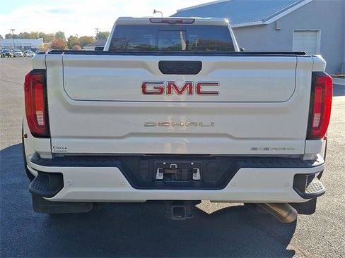 Used 2020 GMC Sierra 3500 Denali w/ Denali Ultimate Package image 9