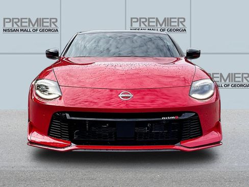 Certified 2025 Nissan Z NISMO w/ Floor Mat Package RWD image 2