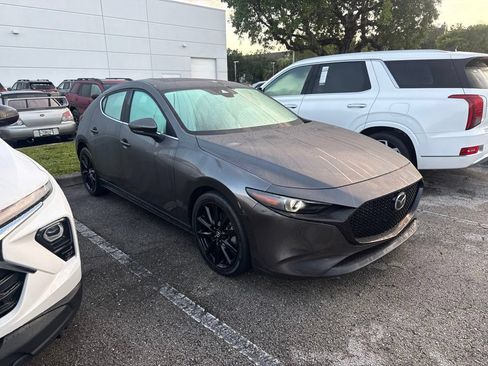 Used 2021 MAZDA MAZDA3 s FWD image 1