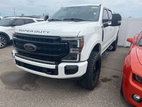 Used 2020 Ford F250 Lariat AWD/4WD image 3
