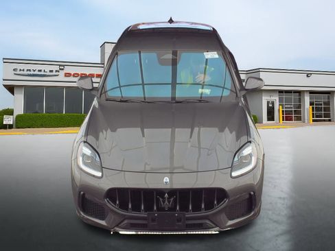 Used 2024 Maserati Grecale GT image 3