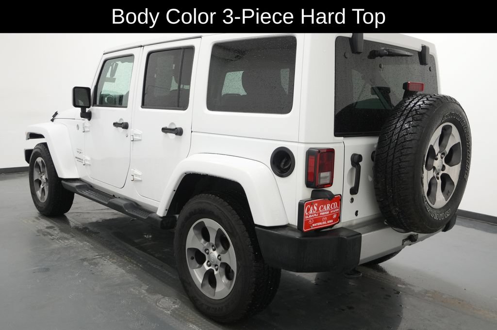 Used 2017 Jeep Wrangler Unlimited Sahara w/ Connectivity Group AWD/4WD image 6