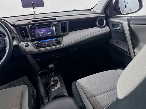 Used 2018 Toyota RAV4 XLE image 27