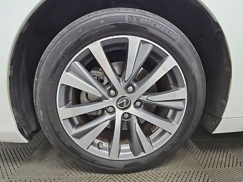 Used 2019 Lexus ES 350 image 45