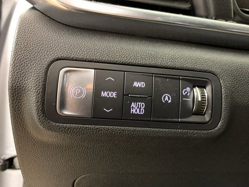 Used 2025 GMC Terrain Elevation w/ Elevation Premium Package image 16