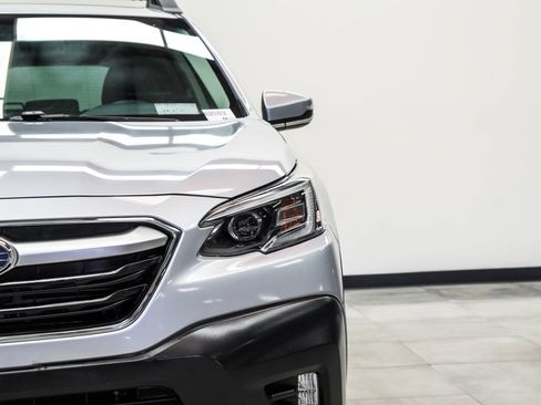 Used 2022 Subaru Outback Premium AWD/4WD image 4