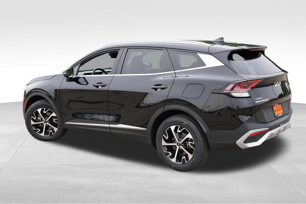 Certified 2024 Kia Sportage EX AWD/4WD image 8